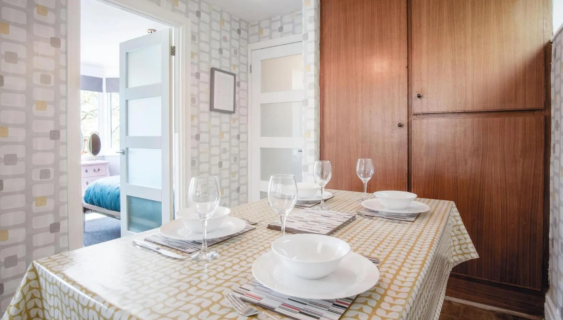 Holm Oak Cottage - 3 Bedroom Cottage - Reynoldston 0*,  United Kingdom